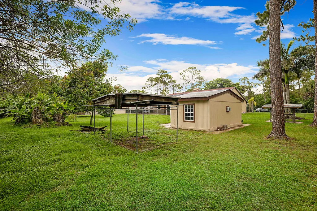 17298 66th Court N The Acreage FL 33470