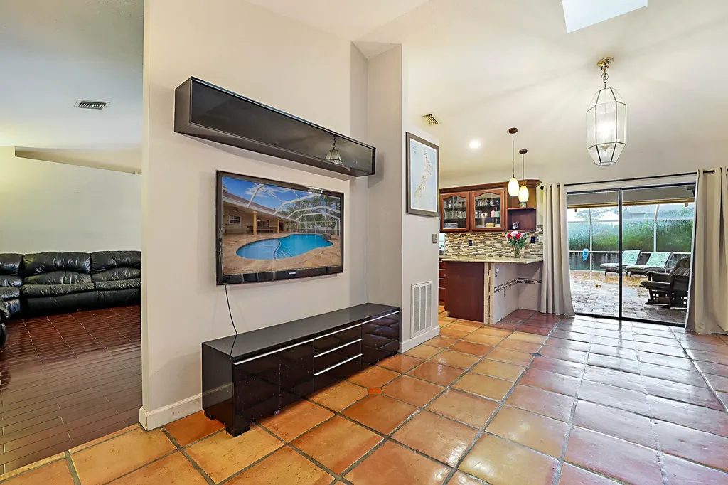 17298 66th Court N The Acreage FL 33470
