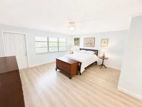 1207 S Drive Way Delray Beach FL 33445