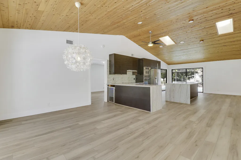 15095 71st Drive N Palm Beach Gardens FL 33418