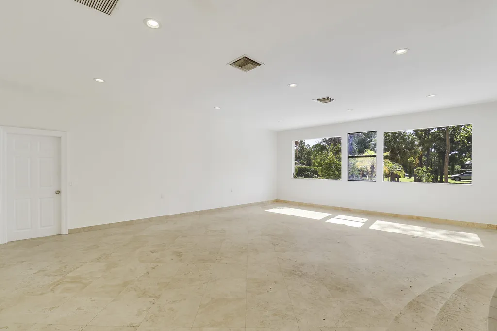 15095 71st Drive N Palm Beach Gardens FL 33418