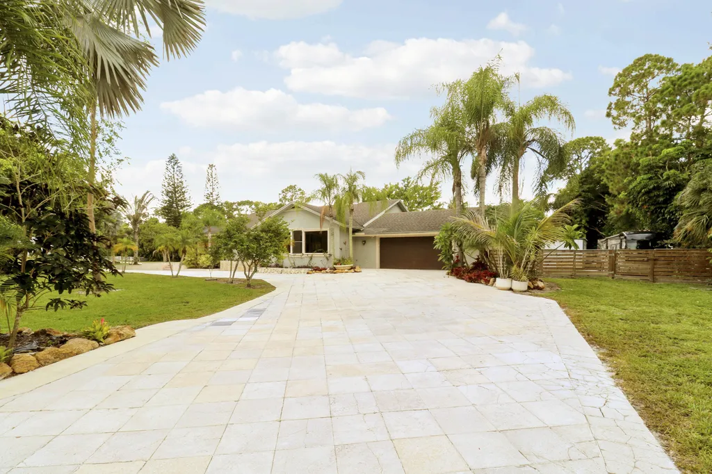 15095 71st Drive N Palm Beach Gardens FL 33418