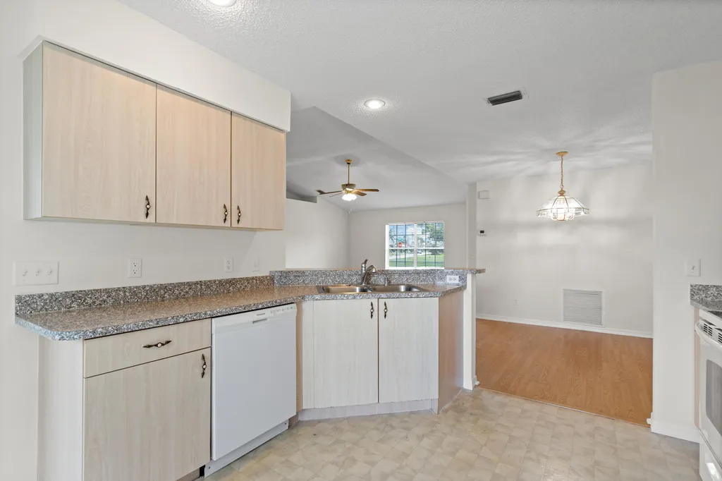 2297 SE Marsh Avenue Port St Lucie FL 34952