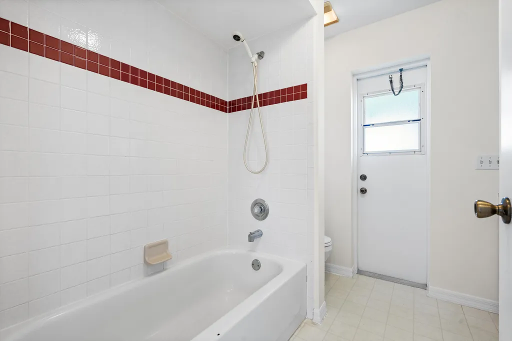 2297 SE Marsh Avenue Port St Lucie FL 34952