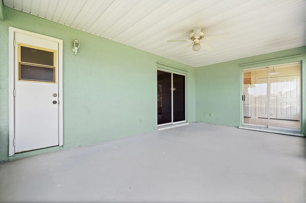 2297 SE Marsh Avenue Port St Lucie FL 34952