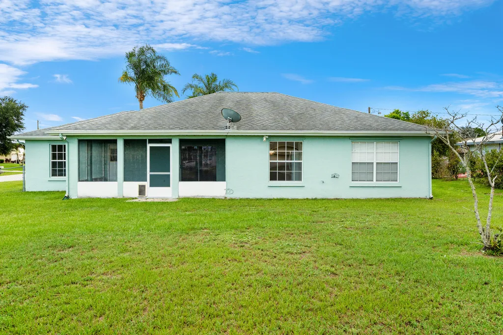 2297 SE Marsh Avenue Port St Lucie FL 34952