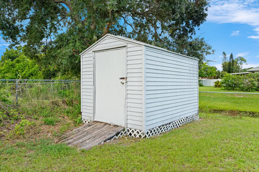 2297 SE Marsh Avenue Port St Lucie FL 34952
