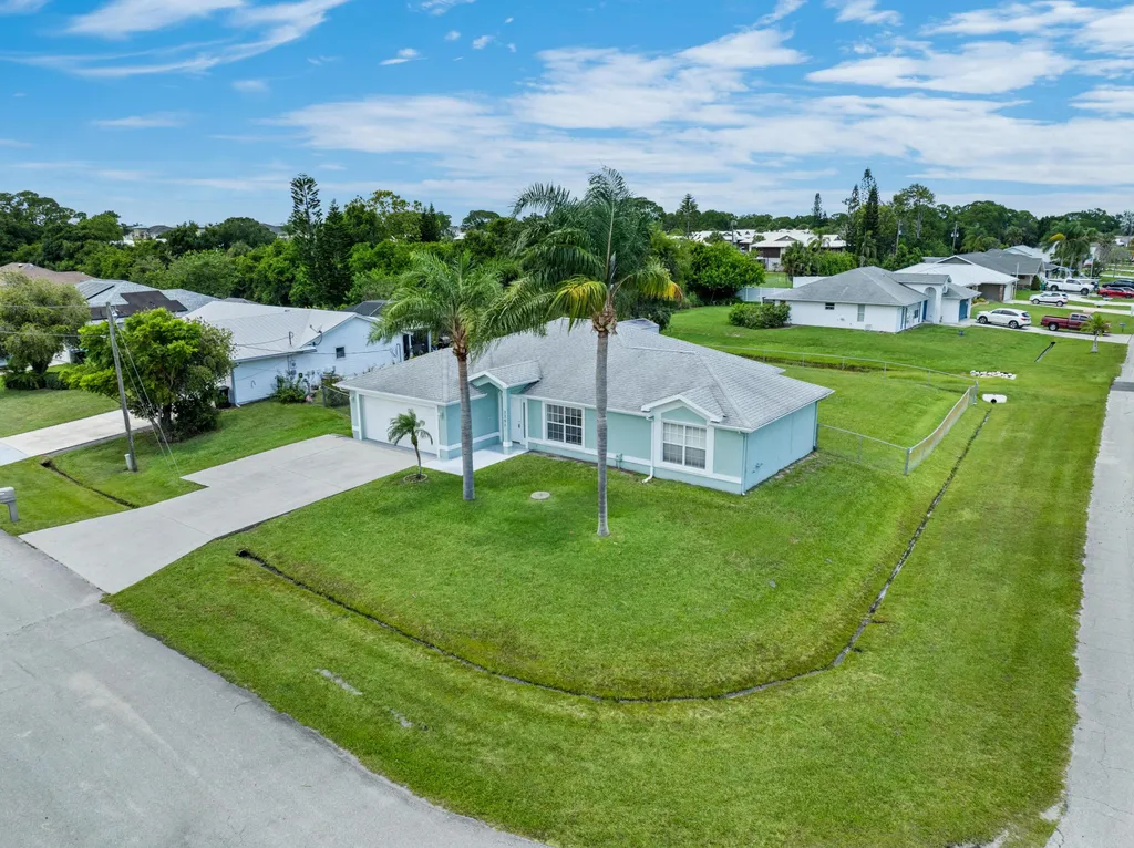 2297 SE Marsh Avenue Port St Lucie FL 34952