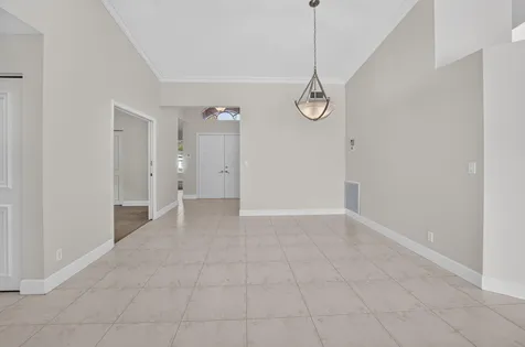 9875 Harbour Lake Circle Boynton Beach FL 33437