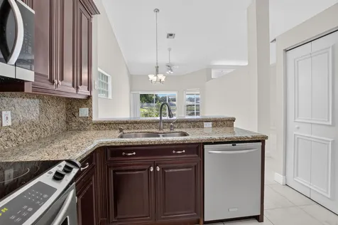9875 Harbour Lake Circle Boynton Beach FL 33437