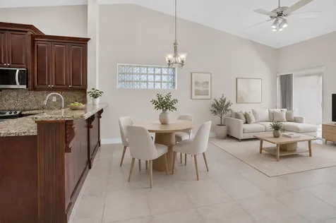 9875 Harbour Lake Circle Boynton Beach FL 33437