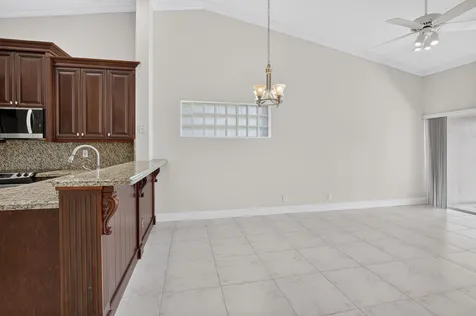 9875 Harbour Lake Circle Boynton Beach FL 33437