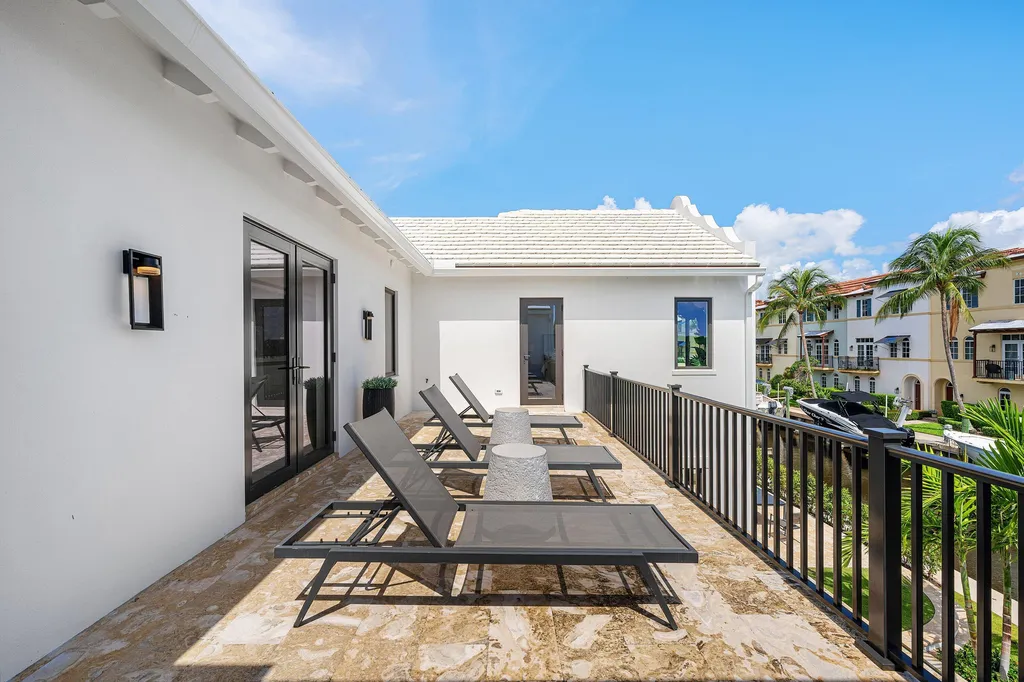 819 Bamboo Lane Delray Beach FL 33483