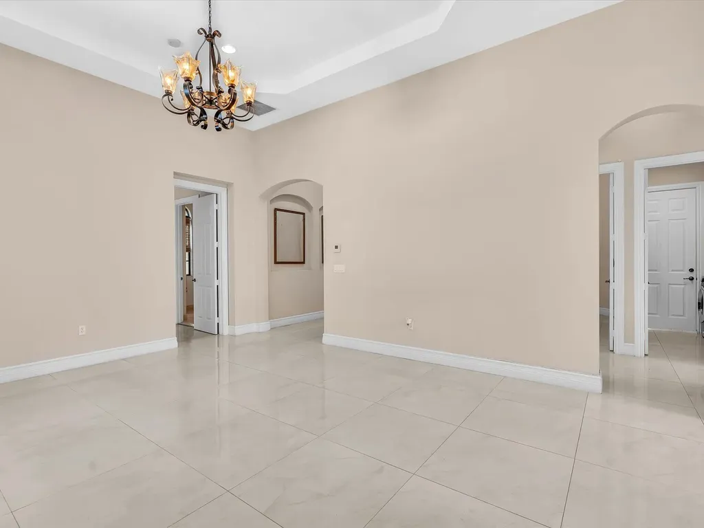 3445 NW 87th Avenue Hollywood FL 33024
