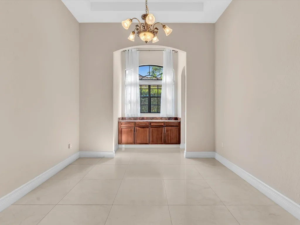 3445 NW 87th Avenue Hollywood FL 33024