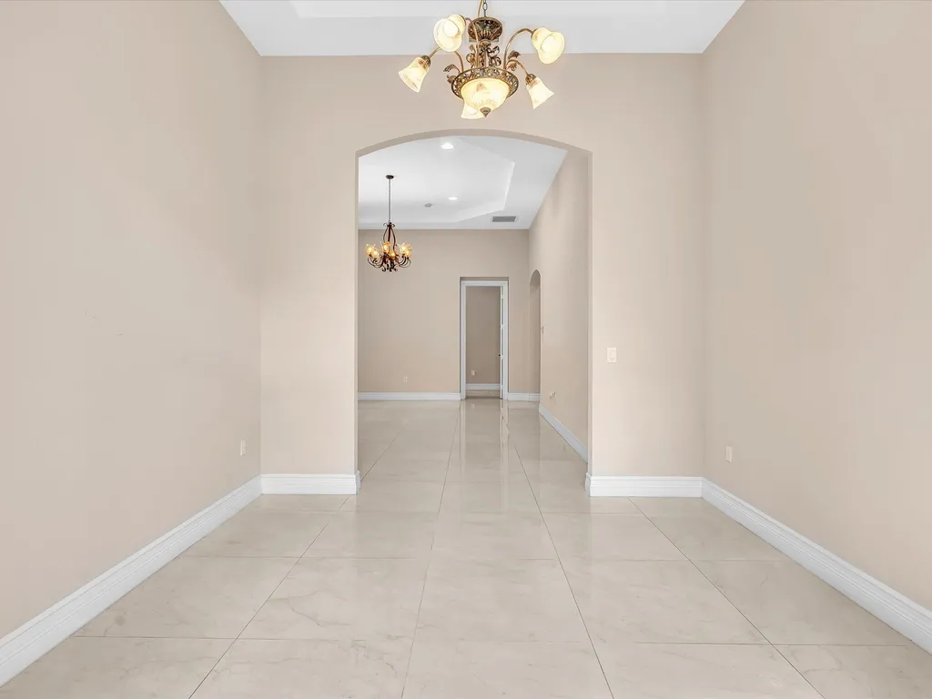 3445 NW 87th Avenue Hollywood FL 33024