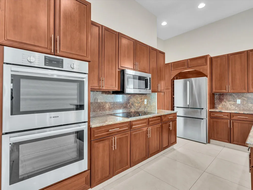 3445 NW 87th Avenue Hollywood FL 33024