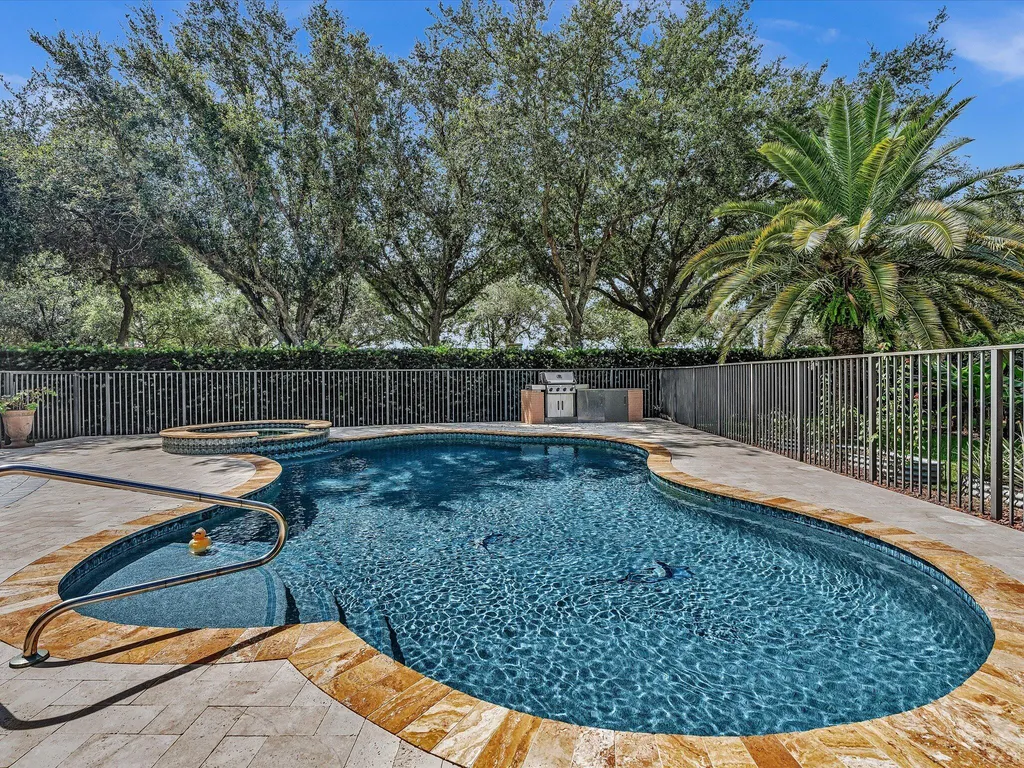 3445 NW 87th Avenue Hollywood FL 33024