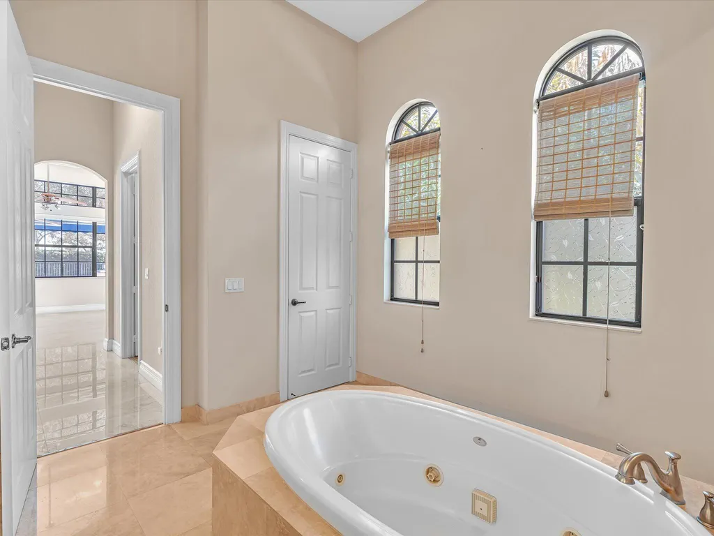 3445 NW 87th Avenue Hollywood FL 33024