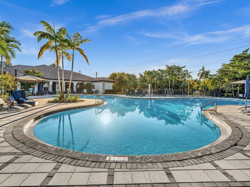 3445 NW 87th Avenue Hollywood FL 33024