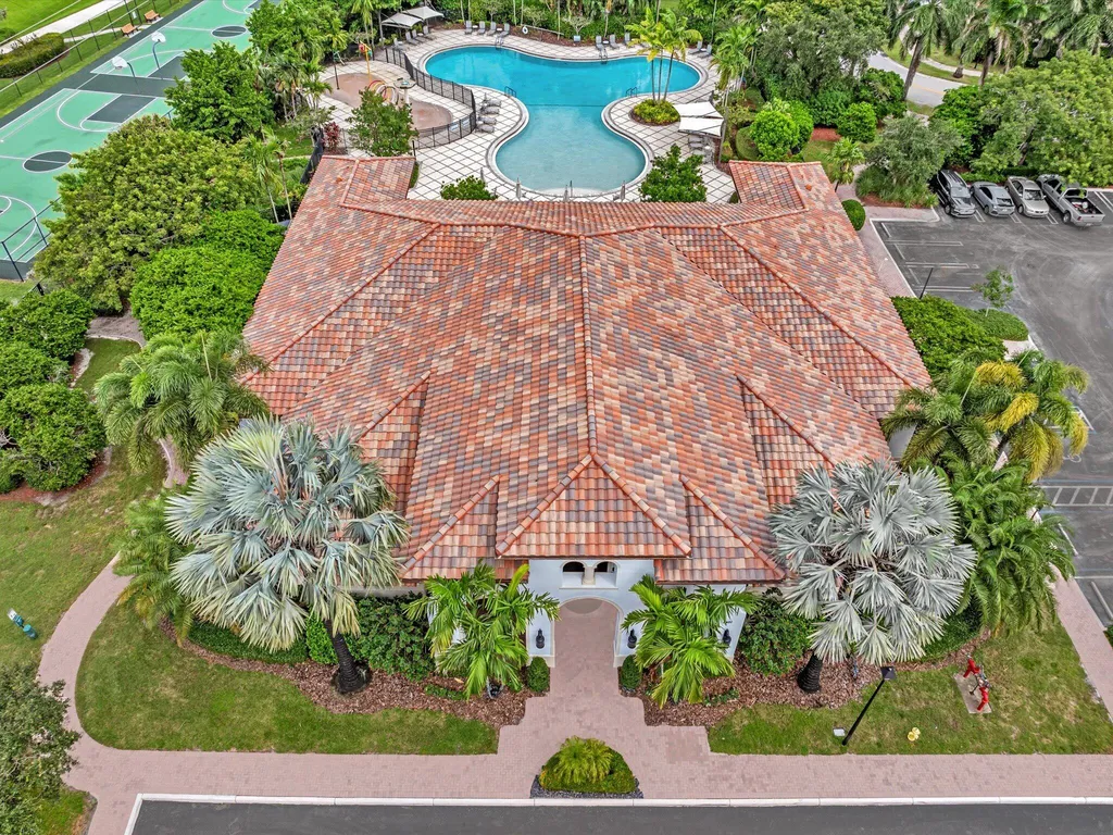3445 NW 87th Avenue Hollywood FL 33024