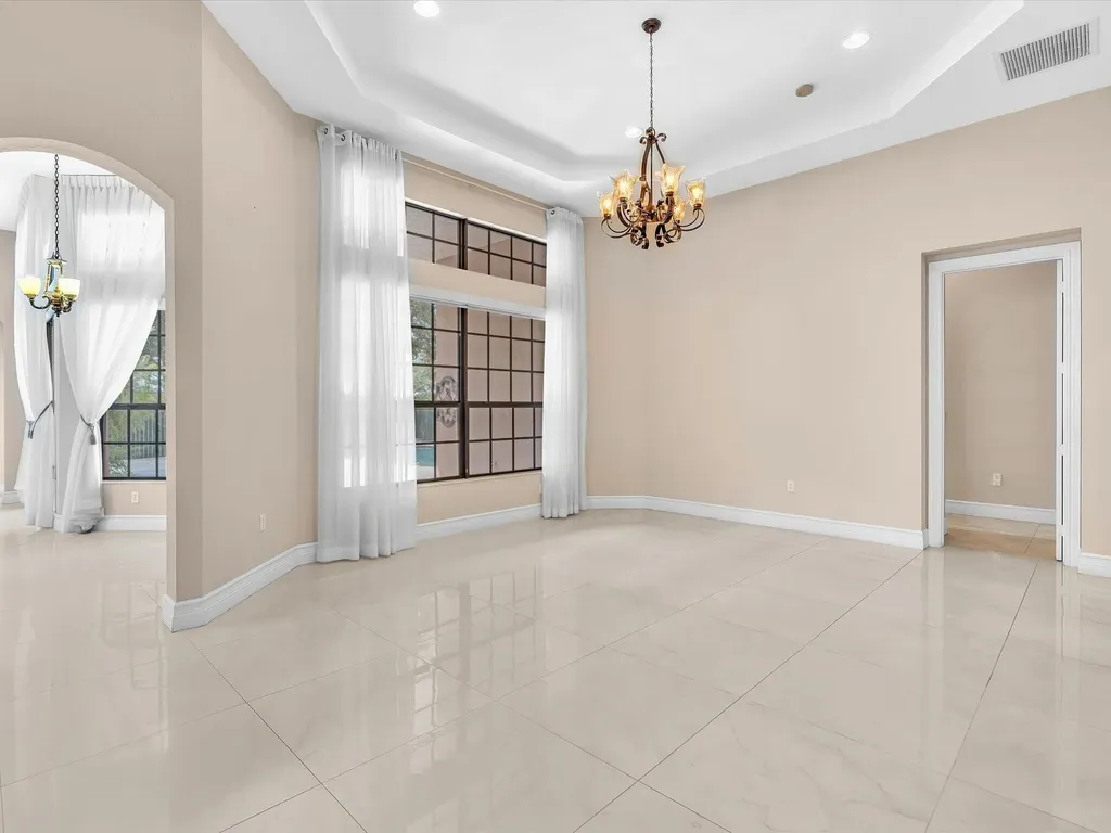 3445 NW 87th Avenue Hollywood FL 33024