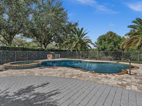 3445 NW 87th Avenue Hollywood FL 33024