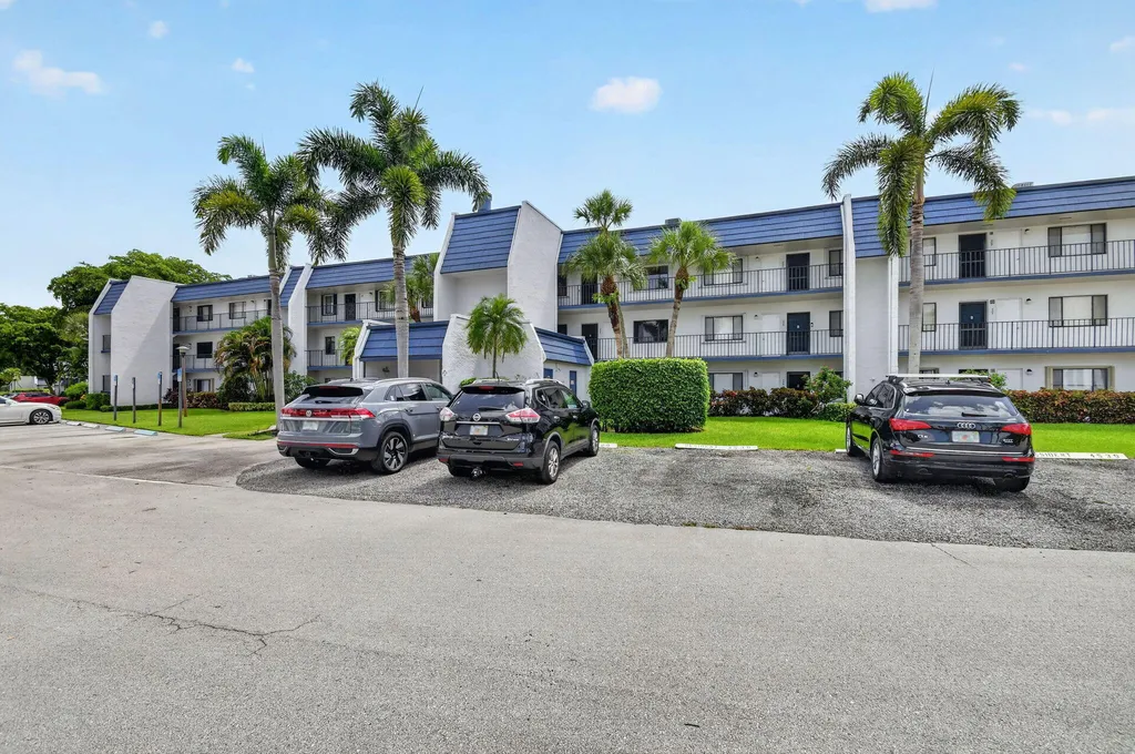 4539 Luxemburg Court Lake Worth FL 33467