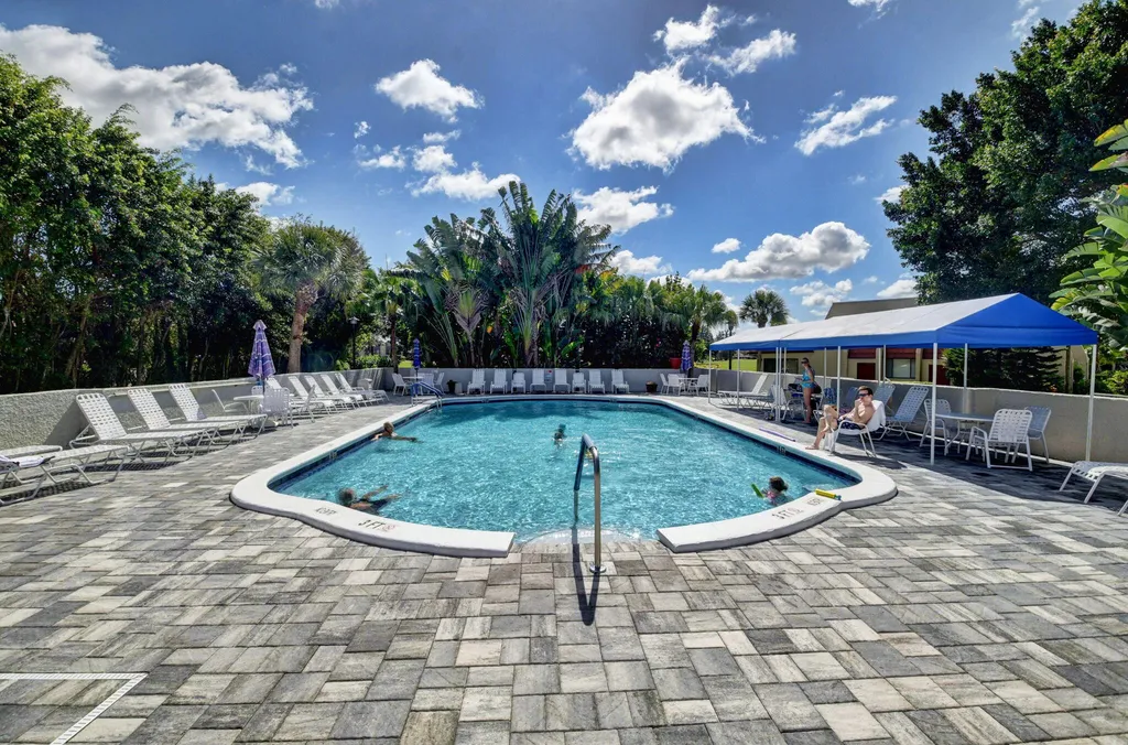 4539 Luxemburg Court Lake Worth FL 33467