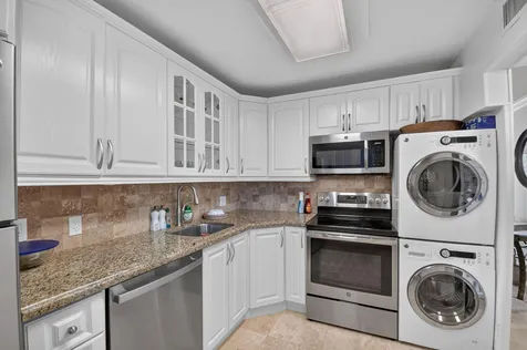 4539 Luxemburg Court Lake Worth FL 33467
