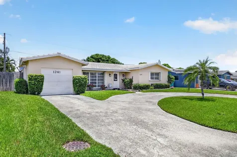 1241 SW 28th Avenue Boynton Beach FL 33426