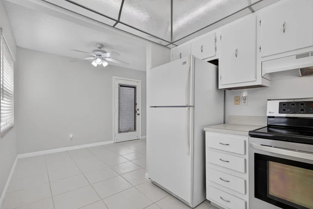 40 Burgundy A Delray Beach FL 33484