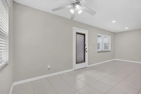 40 Burgundy A Delray Beach FL 33484