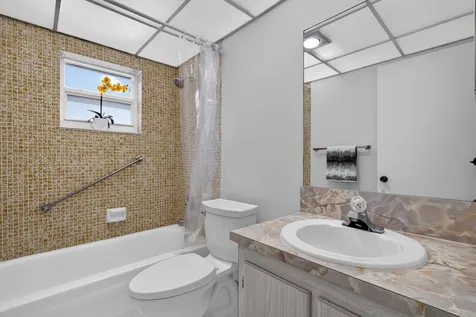 40 Burgundy A Delray Beach FL 33484