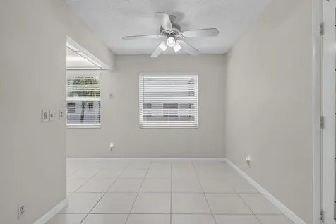 40 Burgundy A Delray Beach FL 33484