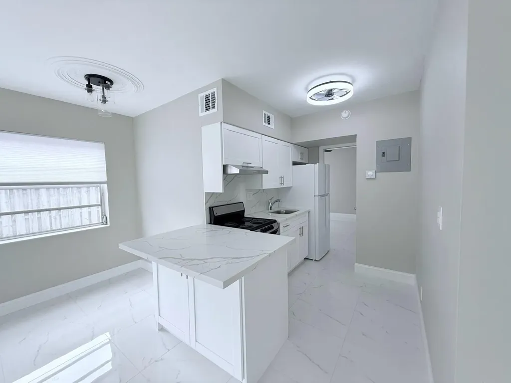 2725 Middle River Drive Fort Lauderdale FL 33306