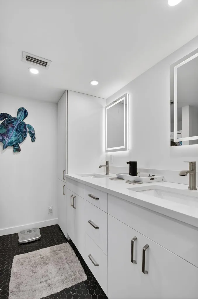 769 Jeffery Street Boca Raton FL 33487