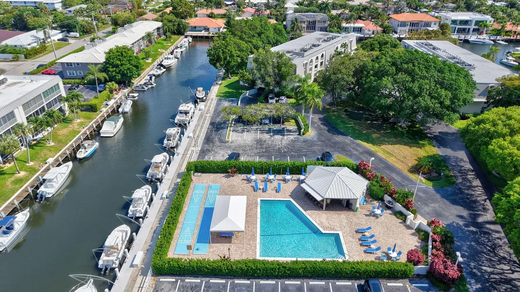 769 Jeffery Street Boca Raton FL 33487