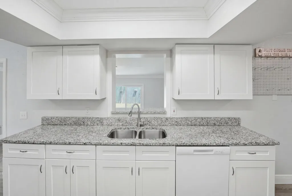 1956 SW 1st Place SW Vero Beach FL 32962