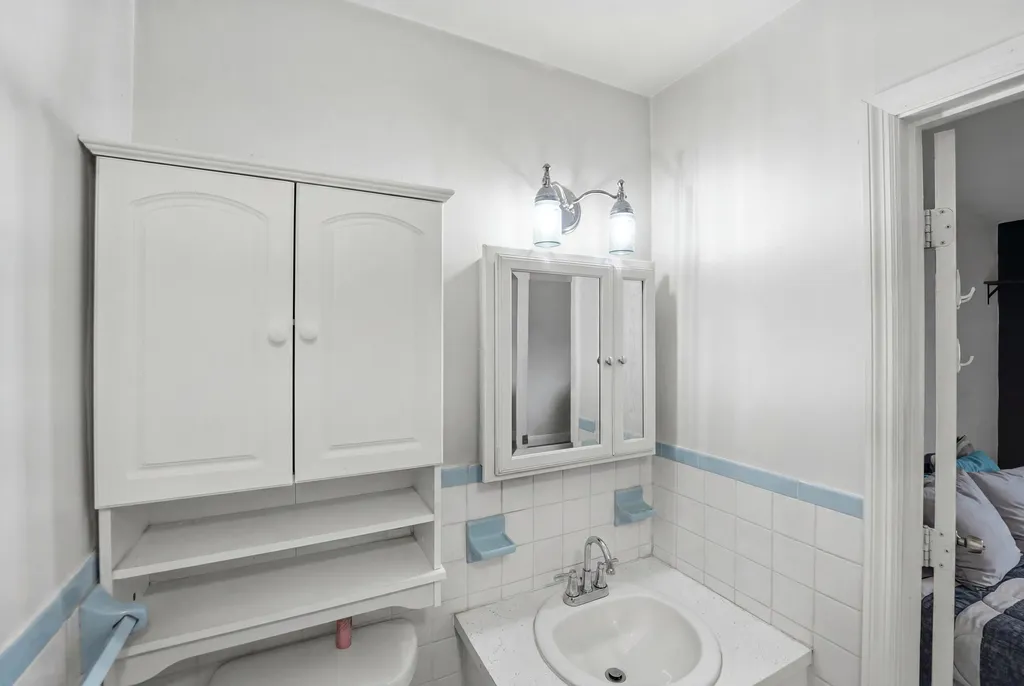 1956 SW 1st Place SW Vero Beach FL 32962