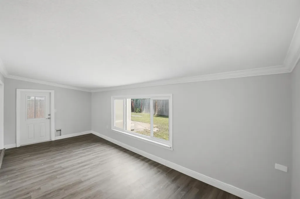 1956 SW 1st Place SW Vero Beach FL 32962