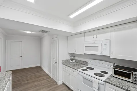 1956 SW 1st Place SW Vero Beach FL 32962