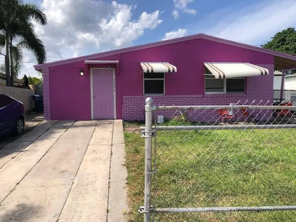 1052 W 26th Street Riviera Beach FL 33410