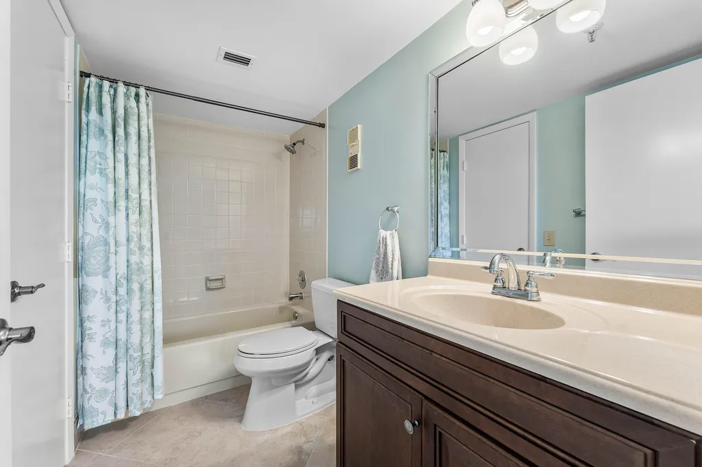 7076 Huntington Lane Delray Beach FL 33446