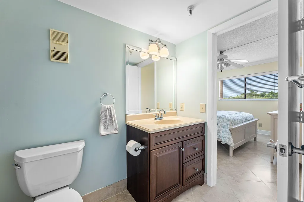 7076 Huntington Lane Delray Beach FL 33446