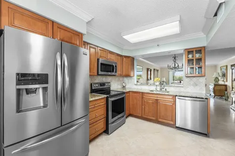 7076 Huntington Lane Delray Beach FL 33446