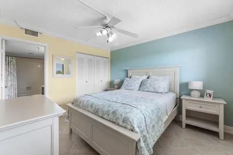 7076 Huntington Lane Delray Beach FL 33446