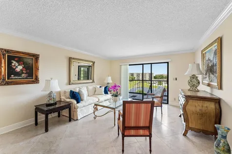 7076 Huntington Lane Delray Beach FL 33446