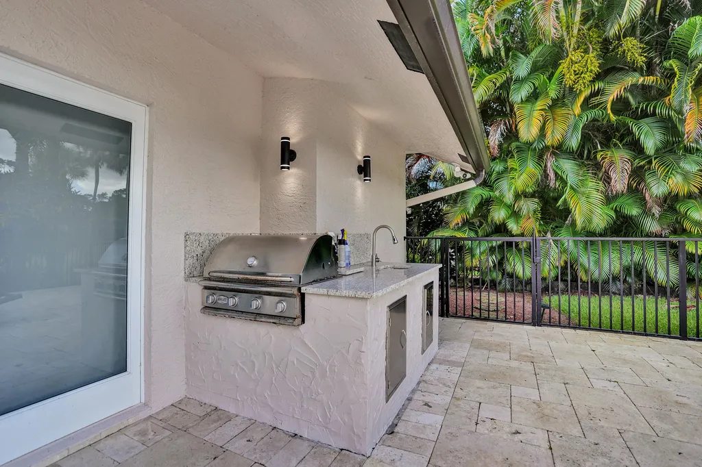 10630 Boca Woods Lane Boca Raton FL 33428
