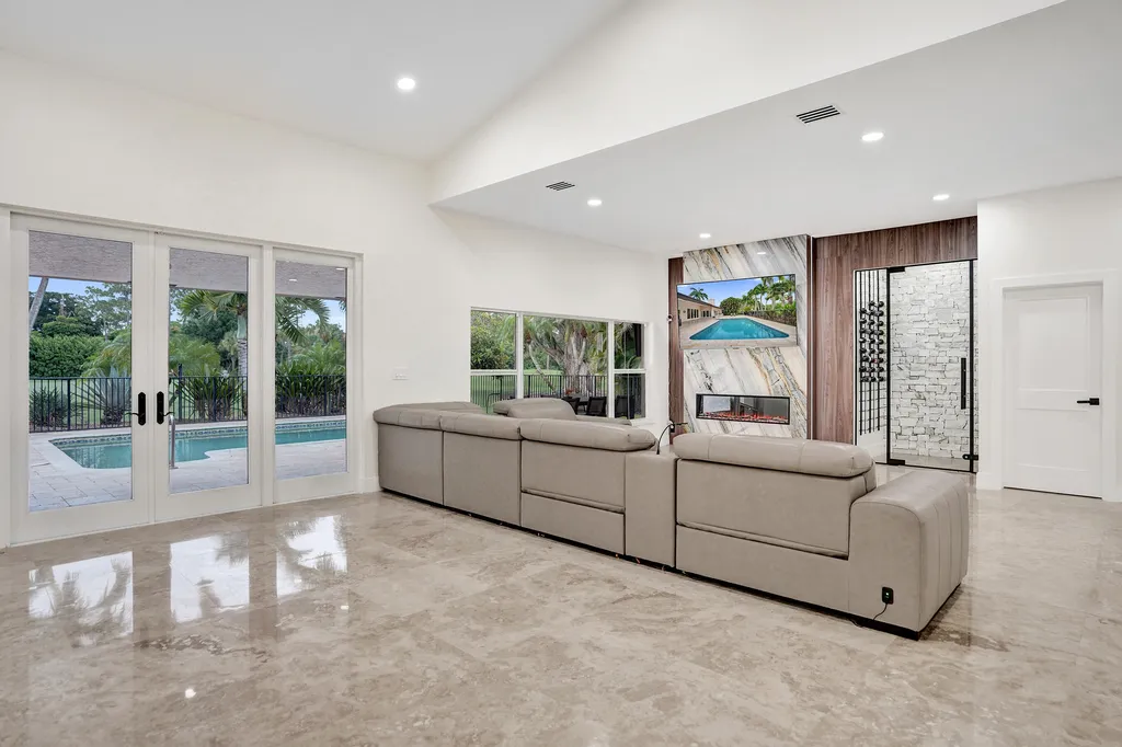 10630 Boca Woods Lane Boca Raton FL 33428